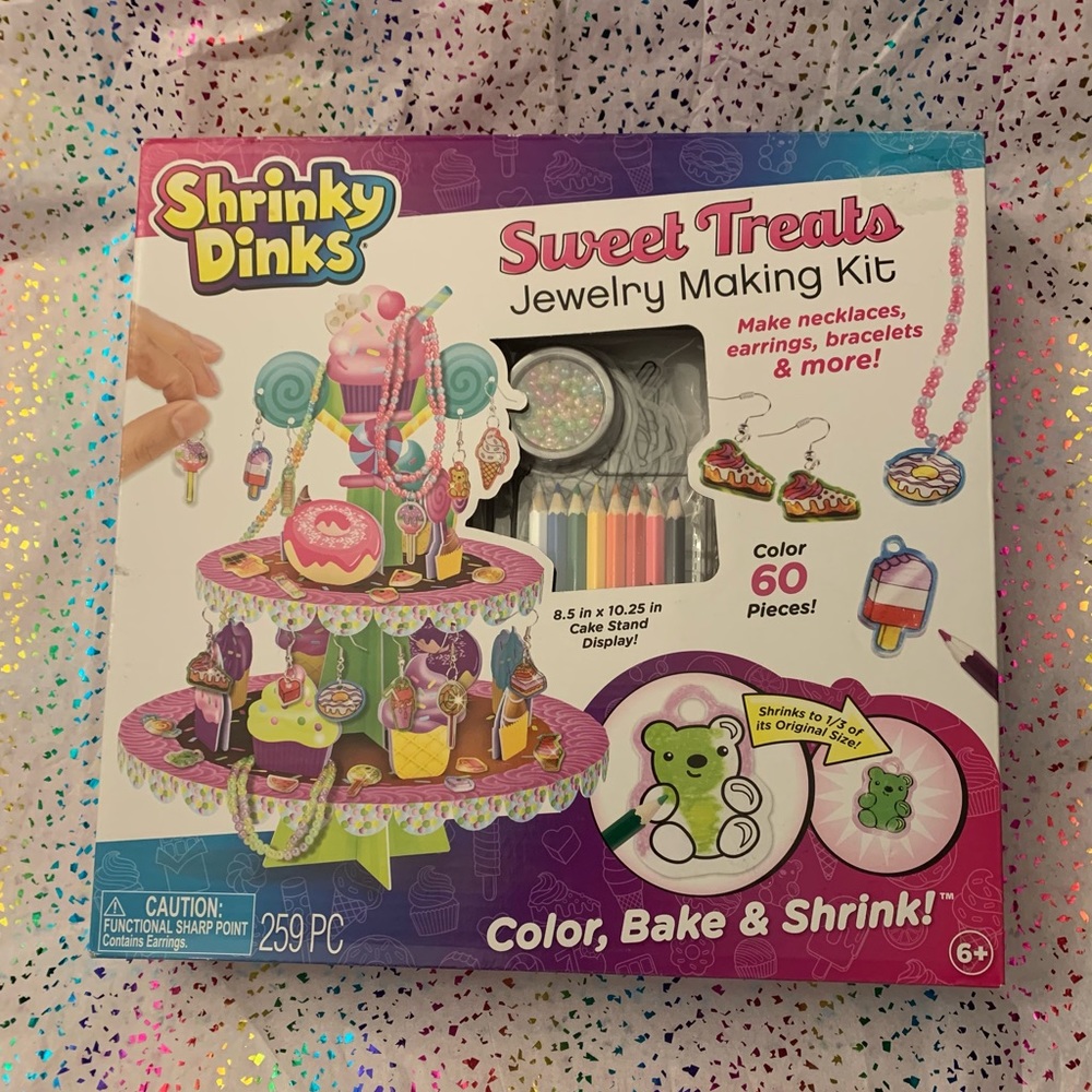 NWOT Shrinky Dinks Jewelry Making Kit